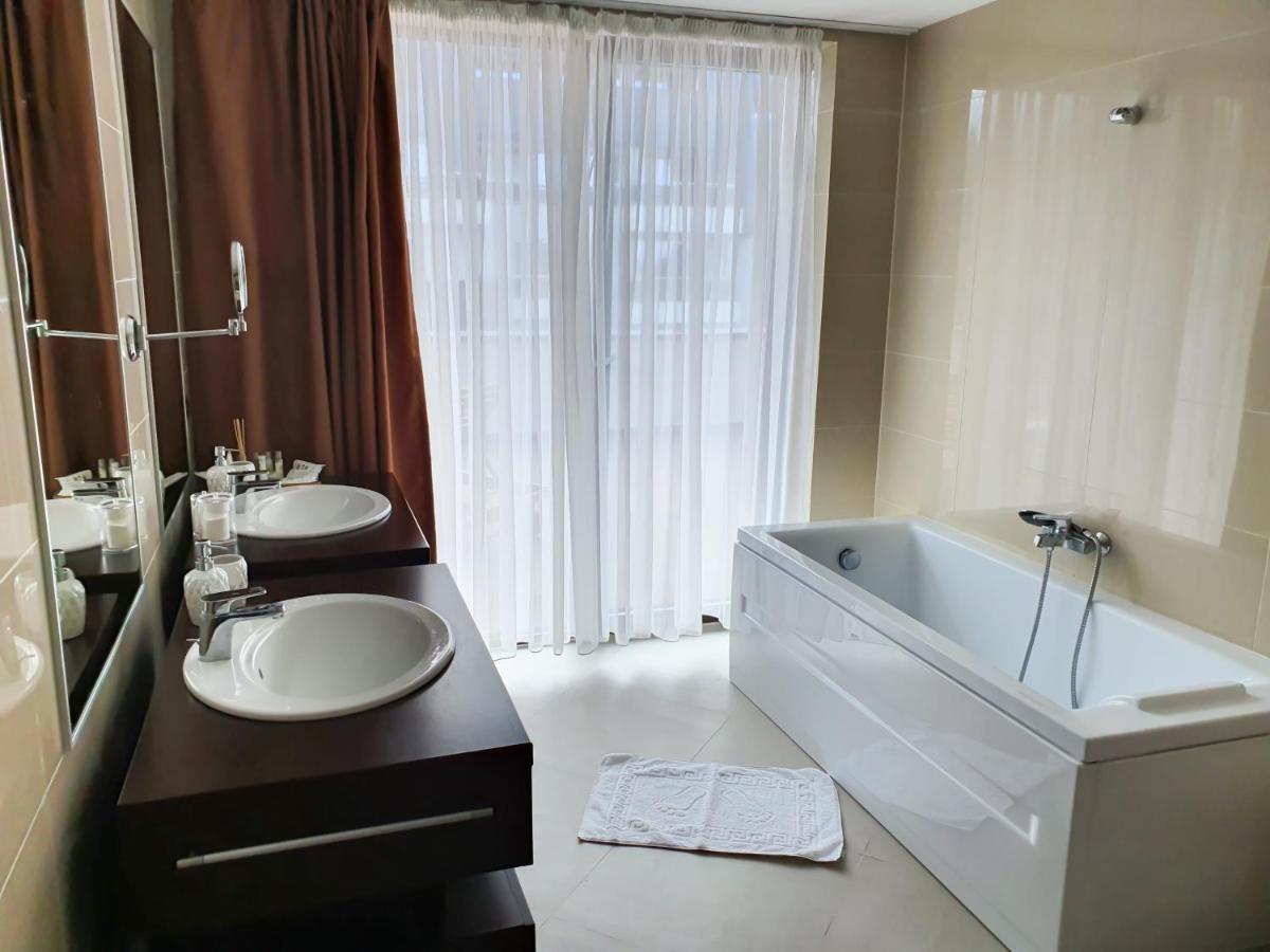 Silver Fox Residence โปยานาบราซอฟ ภายนอก รูปภาพ